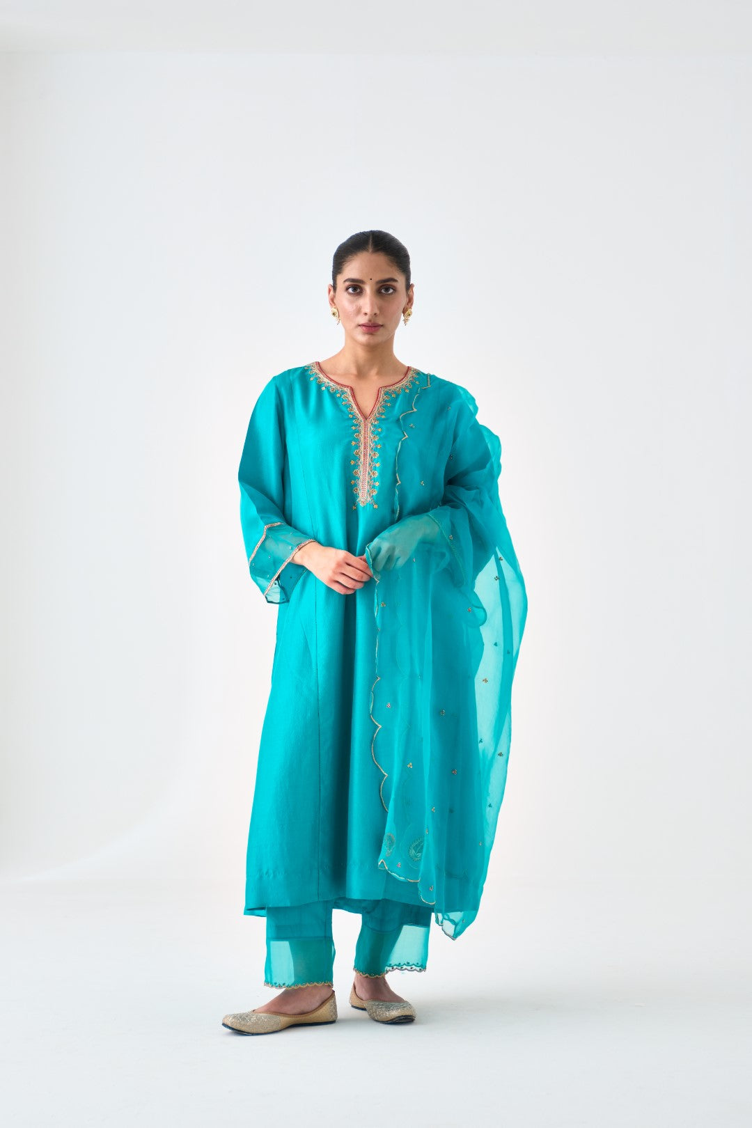 Turquoise Silk Dupion Embroidered Kurta Paired with Silk Pant & Organza Dupatta (03 Pcs.)