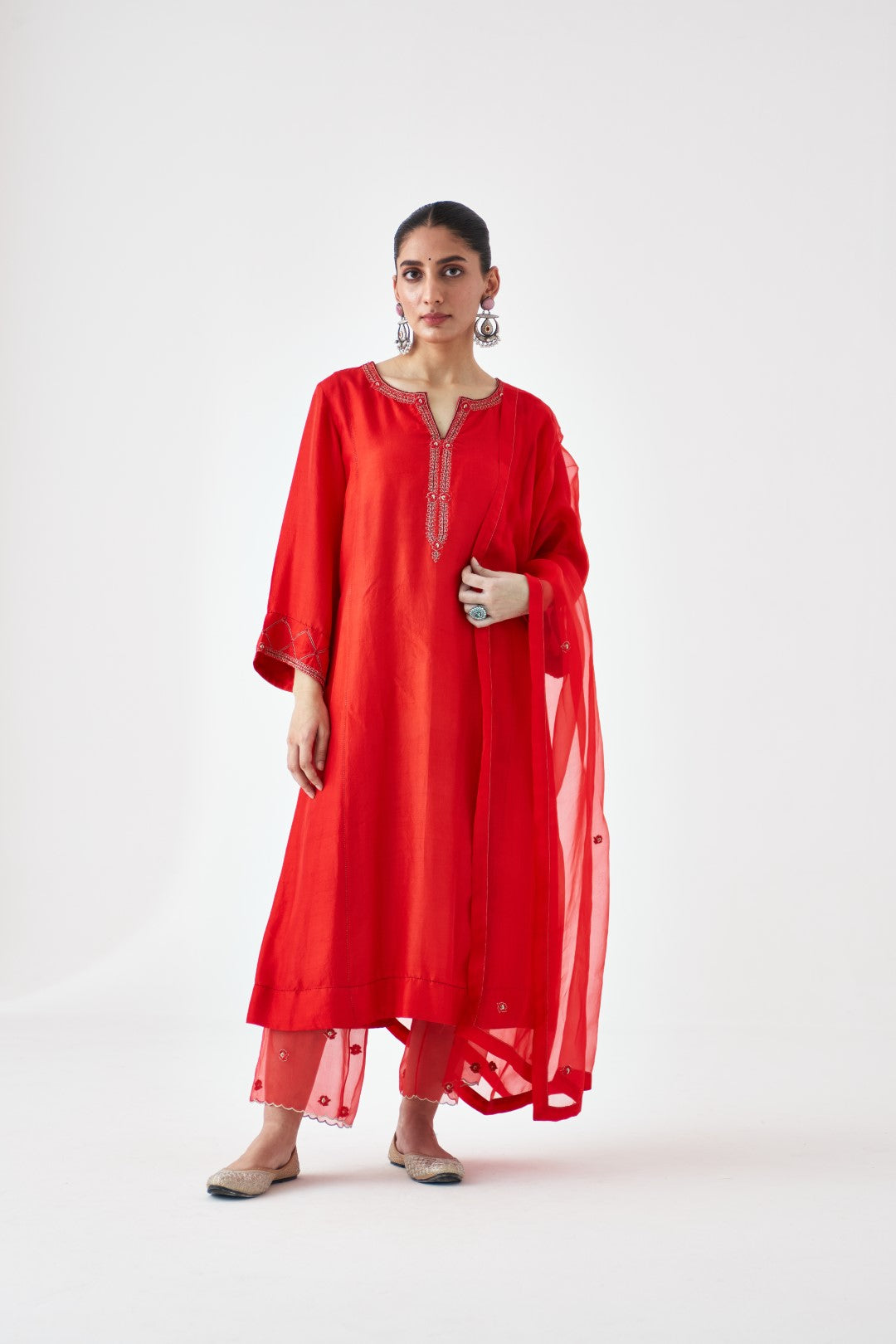Red Silk Dupion Embroidered Kurta, Silk Pant & Organza Dupatta (03 Pcs.)