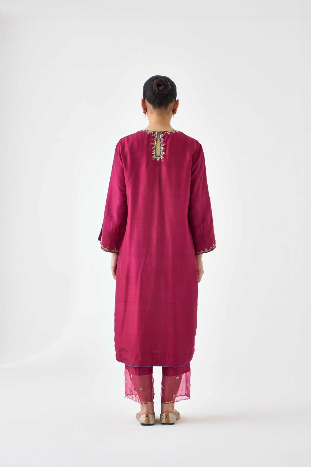 Wine Silk Dupion Embroidered Kurta Paired with Silk Pant & Organza Dupatta (03 Pcs.)