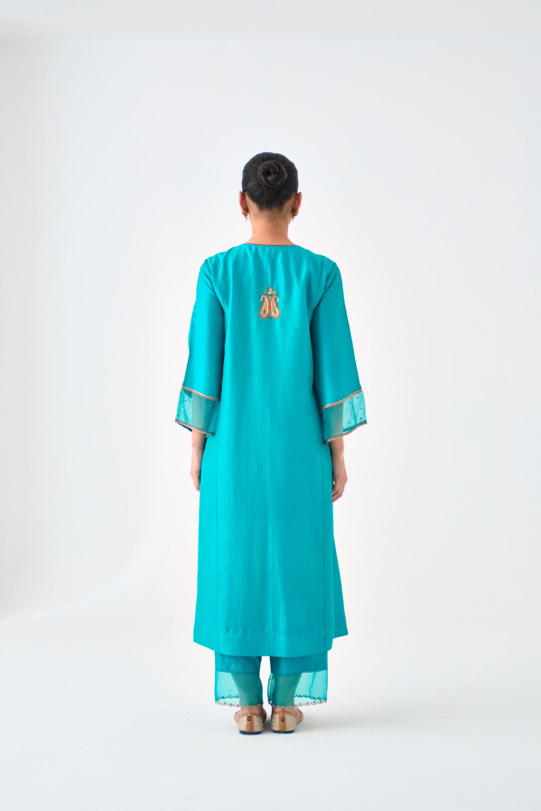 Turquoise Silk Dupion Embroidered Kurta Paired with Silk Pant & Organza Dupatta (03 Pcs.)