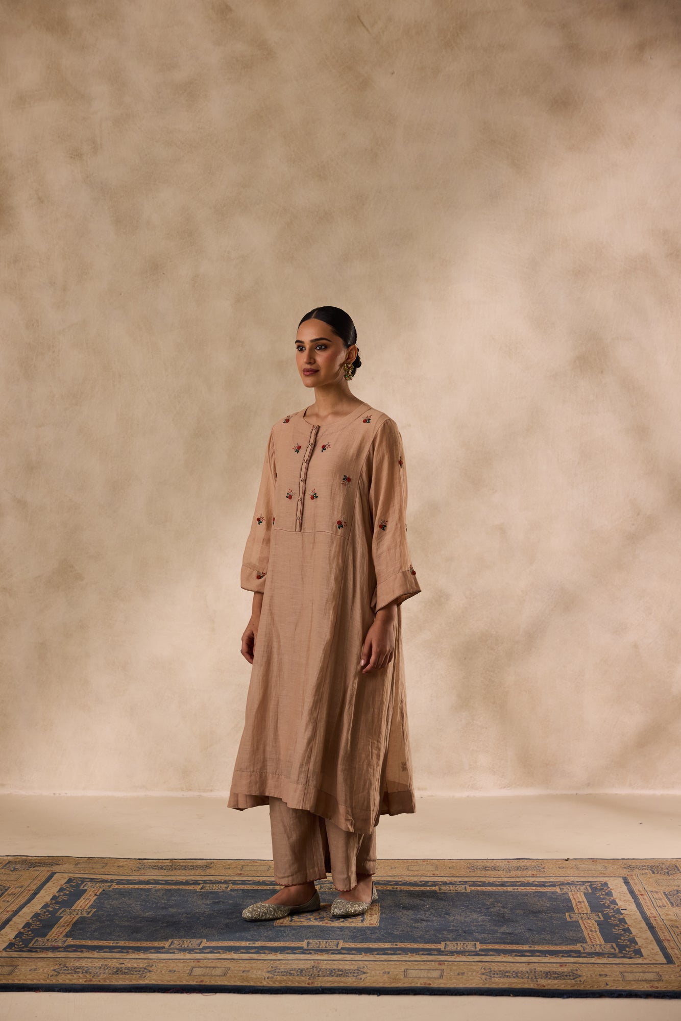 Champagne chanderi embroidered kurta paired with organic cotton slip, pant & organza dupatta
