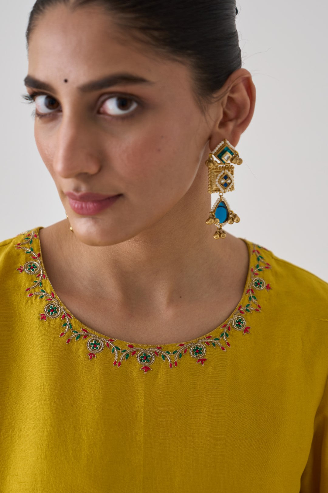 Yellow Silk Dupion Embroidered Kurta, Silk Pant & Organza Dupatta (03 Pcs.)