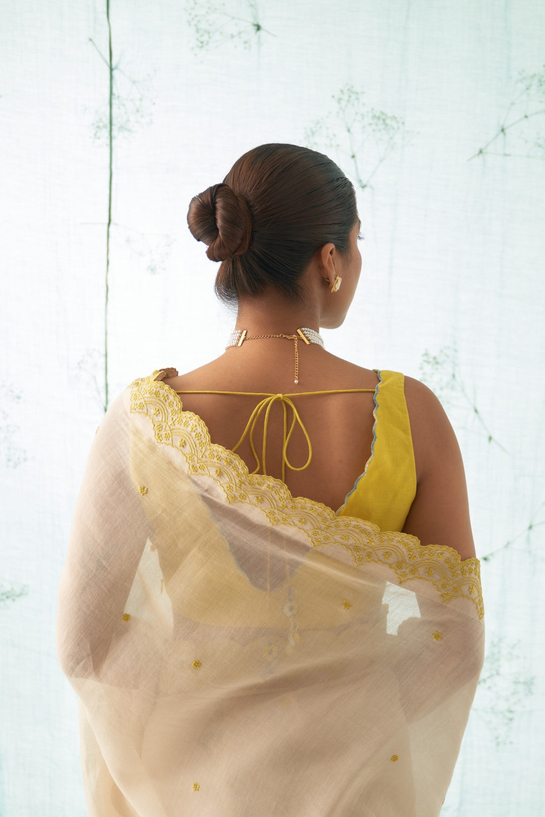 Ivory Chanderi Saree Set with Yellow Scallop Border, Stitched Blouse, and Organic Cotton Petticoat – A Classic Choice in Chanderi Sarees