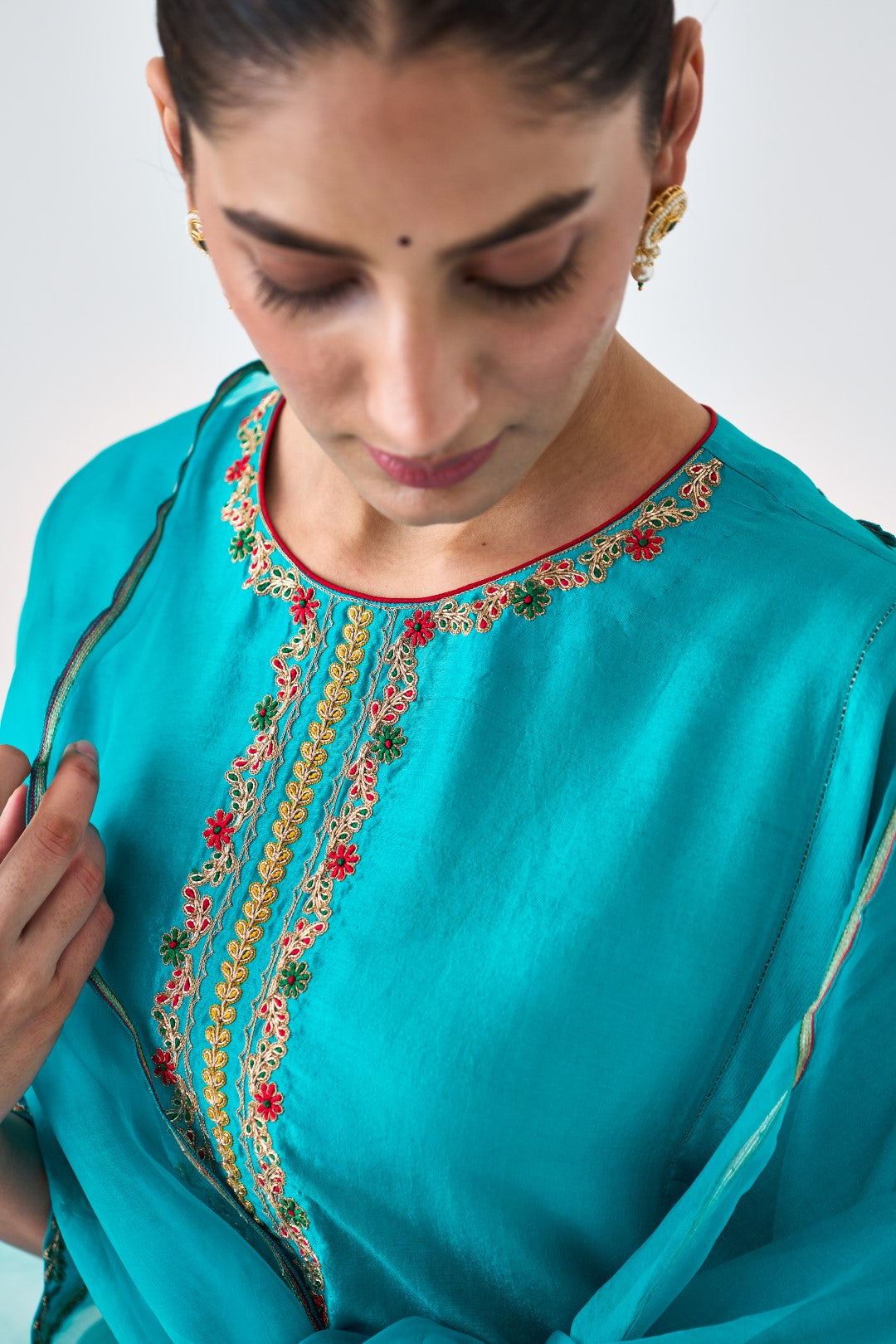Turquoise Dupion Silk Embroidered Kurta Paired with Silk Pant & Organza Dupatta (03 Pcs.)