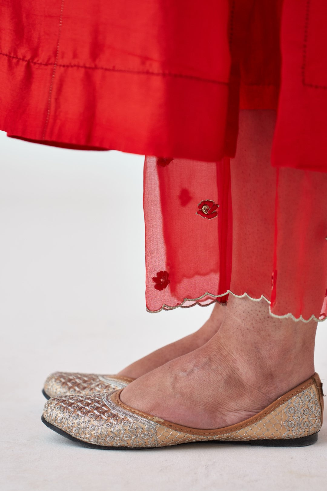 Red Silk Dupion Embroidered Kurta, Silk Pant & Organza Dupatta (03 Pcs.)