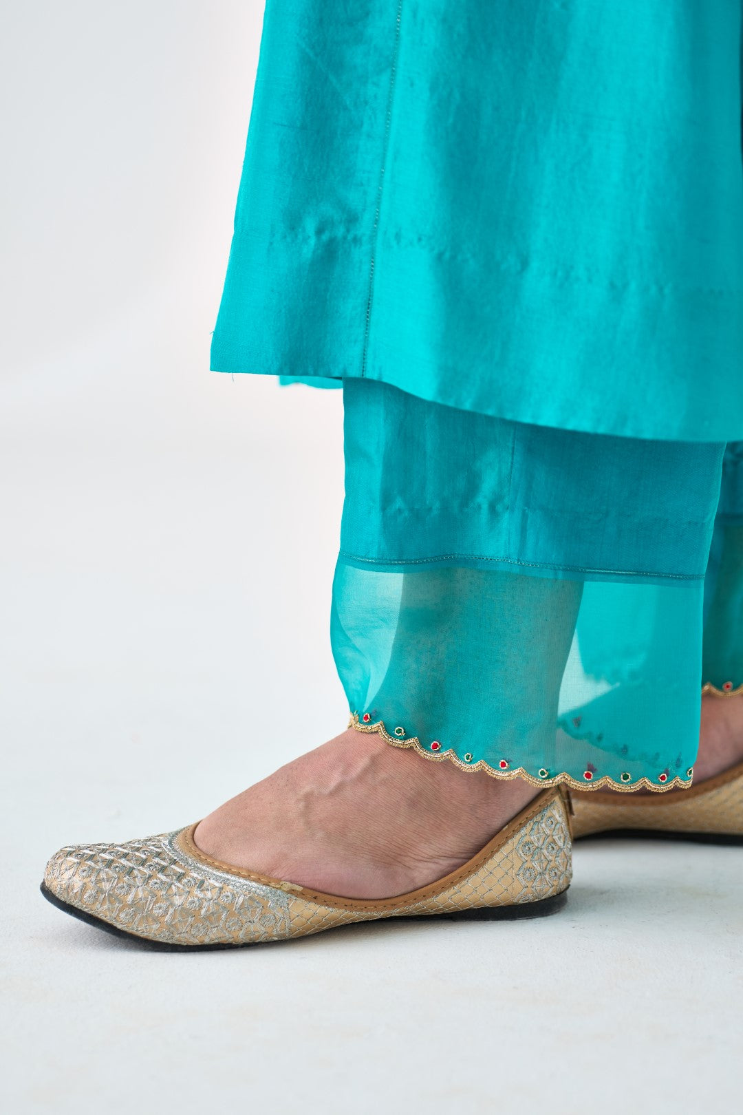 Turquoise Silk Dupion Embroidered Kurta Paired with Silk Pant & Organza Dupatta (03 Pcs.)