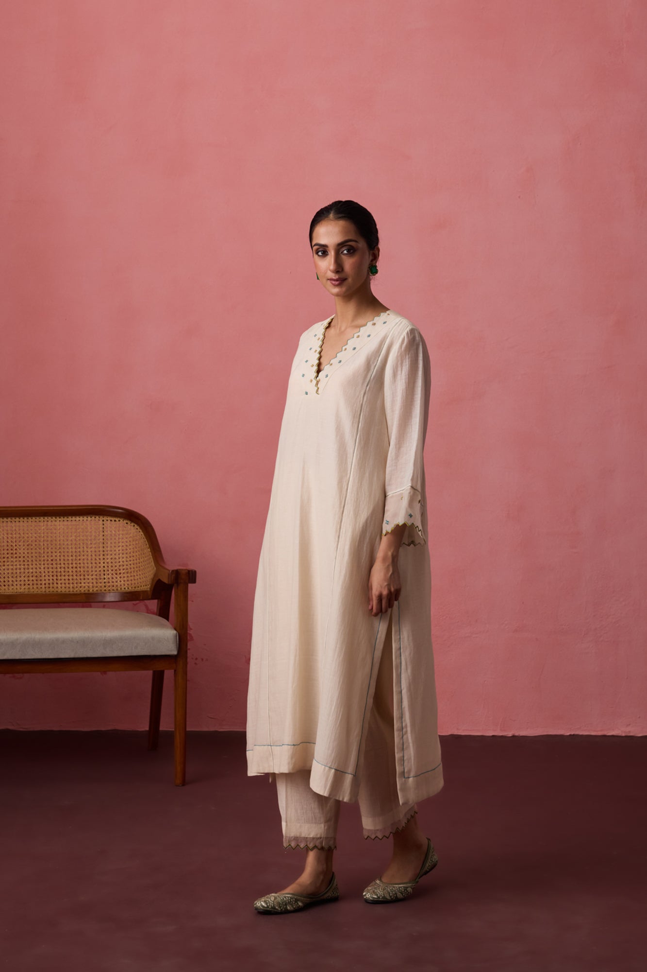 IVORY CHANDERI CROSS STITCH EMBROIDERED KURTA WITH PANT & ORGANZA DUPATTA