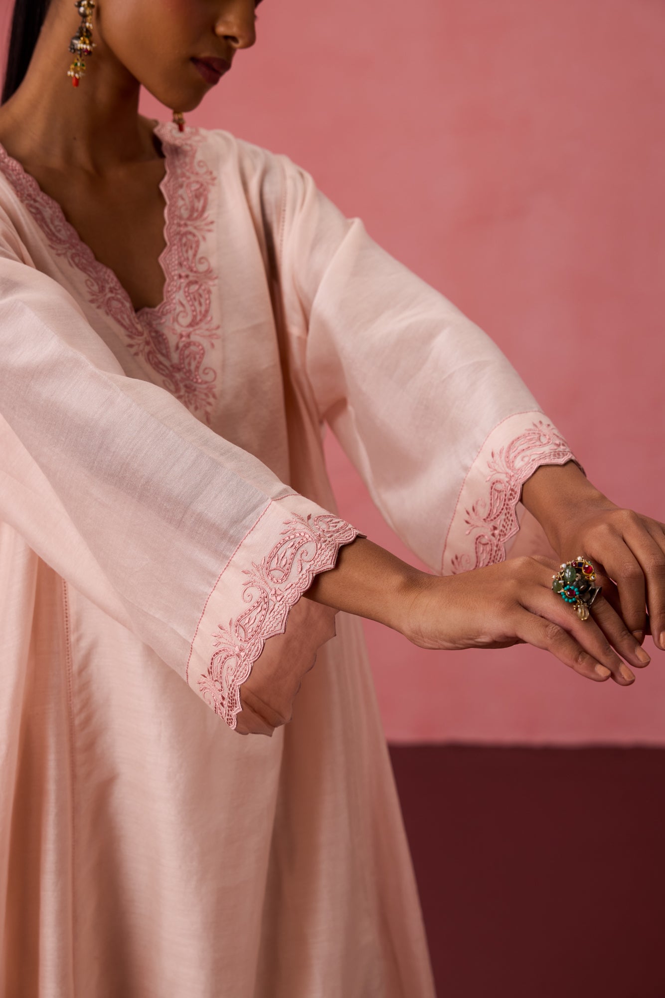 Cozy peach chanderi floral resham embroidered kurta paired with organic cotton slip, pant & organza dupatta