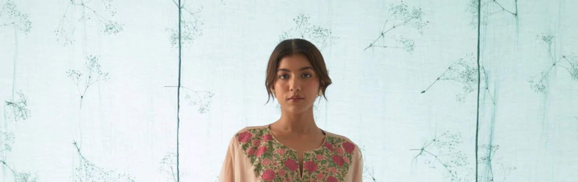 Janki India: My Latest Obsession? Kaftans That Glow (Especially the Rose Gold!)