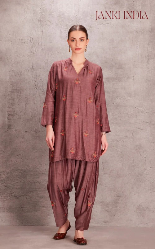 Silk Kurta: Everlasting Elegance by Janki India