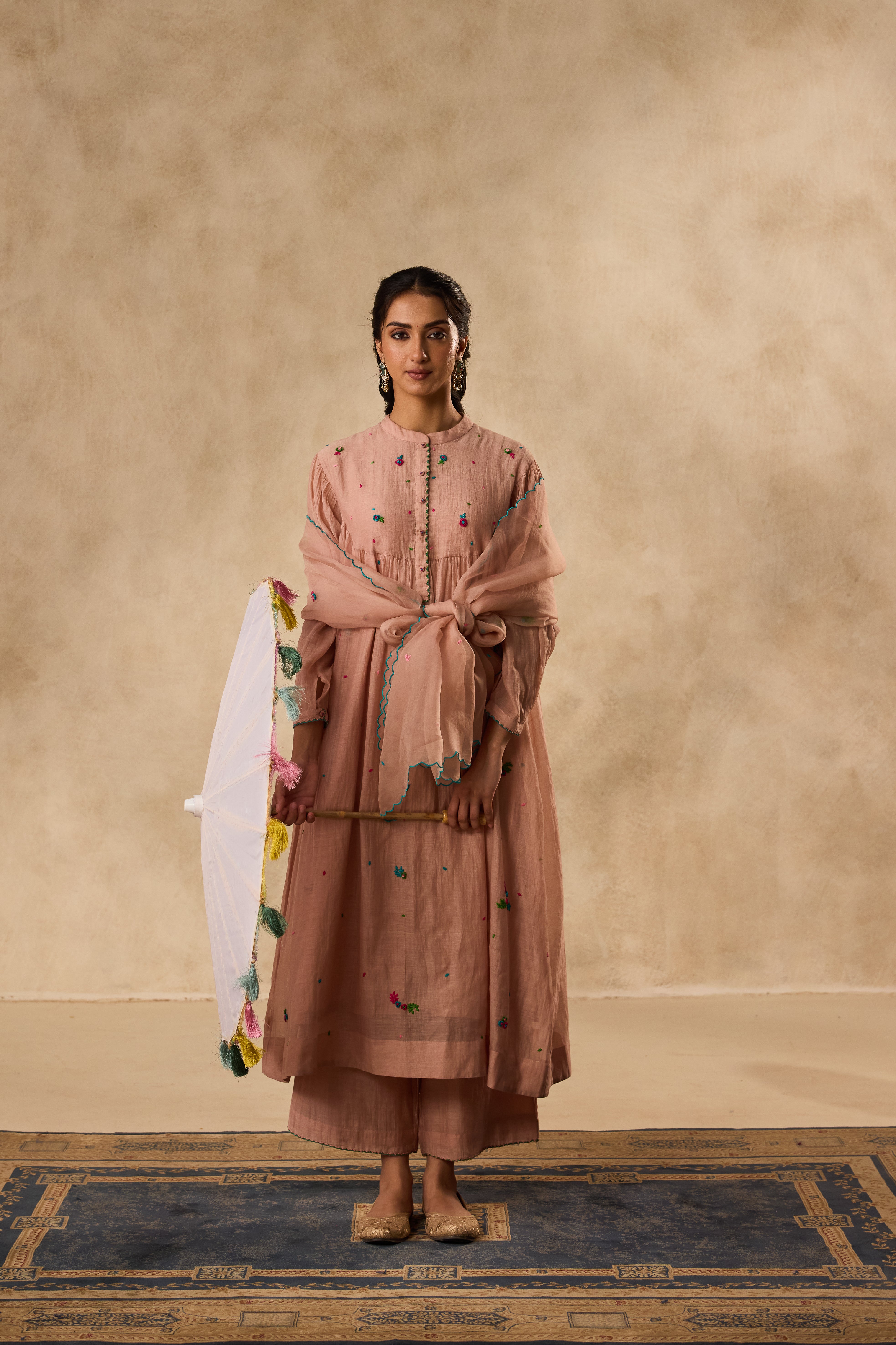 Rose gold chanderi bullion work embroidered kurta with organic cotton slip paired with pant & organza dupatta