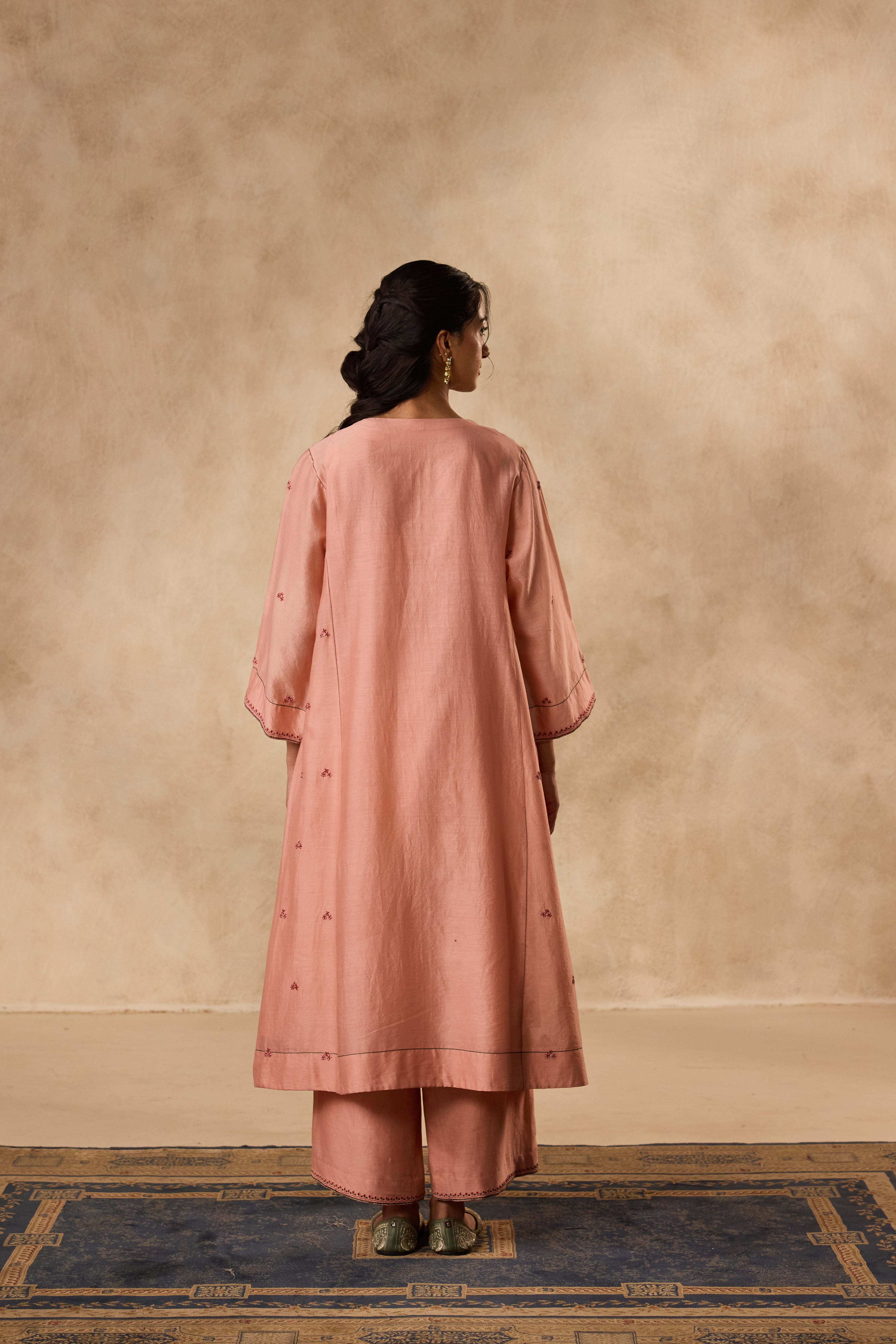 PEACH CHANDERI RESHAM & THREAD EMBROIDERED KURTA PAIRED WITH ORGANIC COTTON SLIP & MATCHING PANT & ORGANZA DUPATTA
