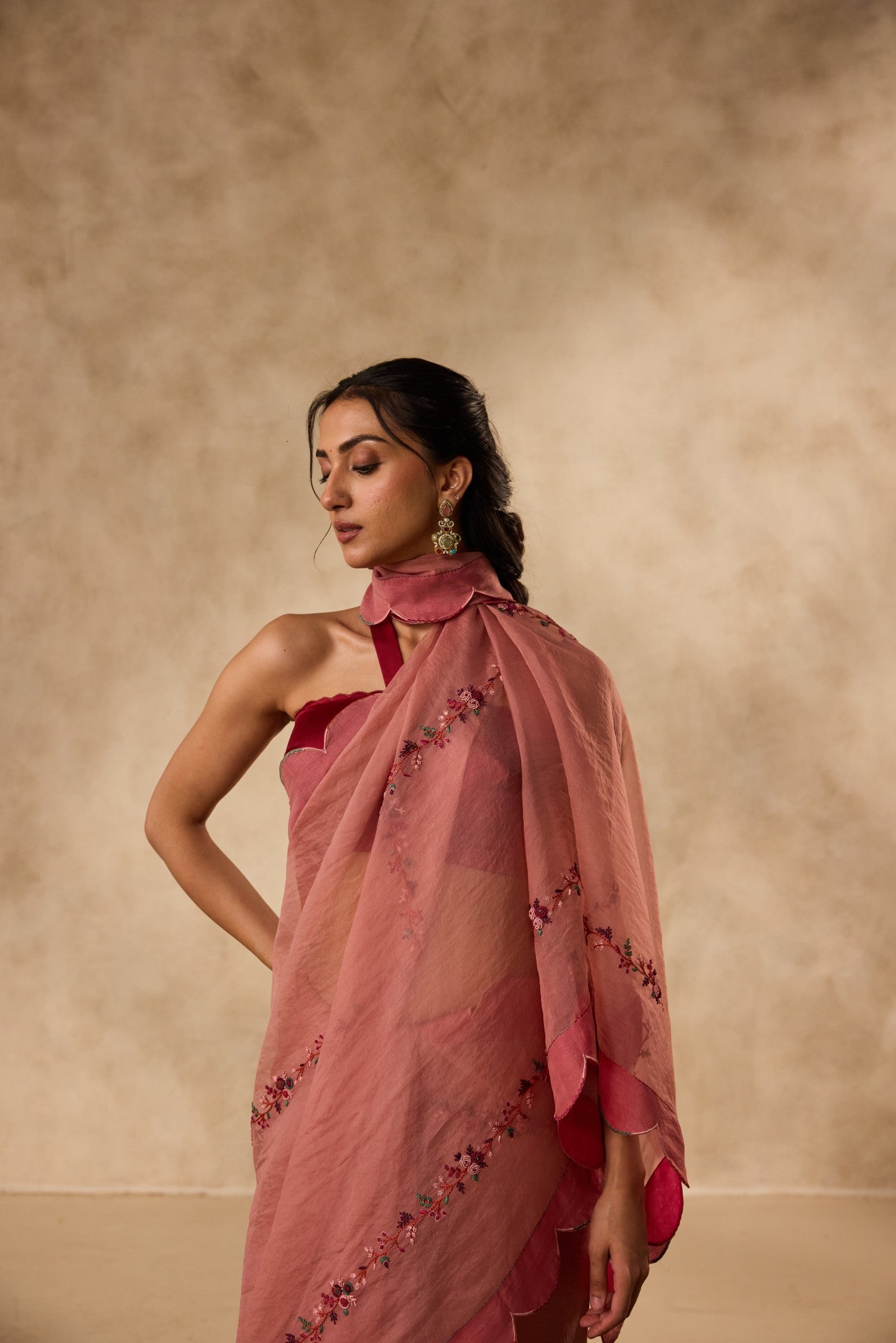 PEACH ORGANZA SPRING FLOWER, EMBROIDERED & SCALLOP SAREE paired WITH UNSTITCHED CHANDERI BLOUSE FABRIC